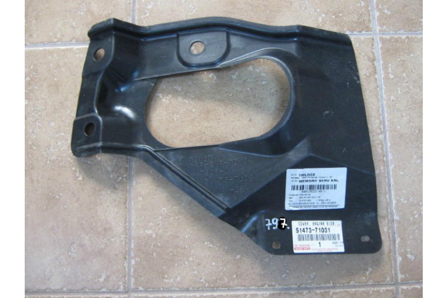Scut motor lateral Toyota Hi-Lux III