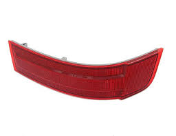 Catadioptru in bara spate Mercedes GL