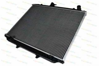 Radiator apa Terrano 2.7 TD